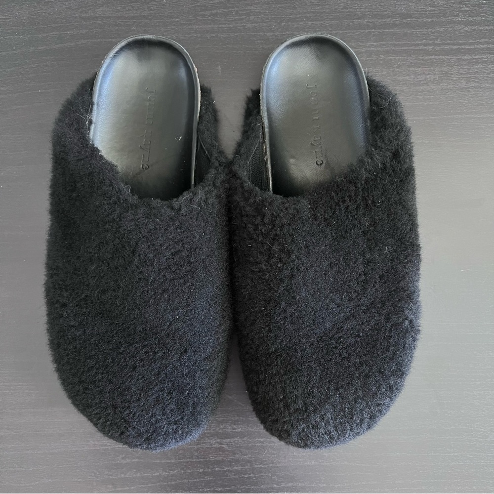 Jenni Kayne black shearling Moc Clogs 40